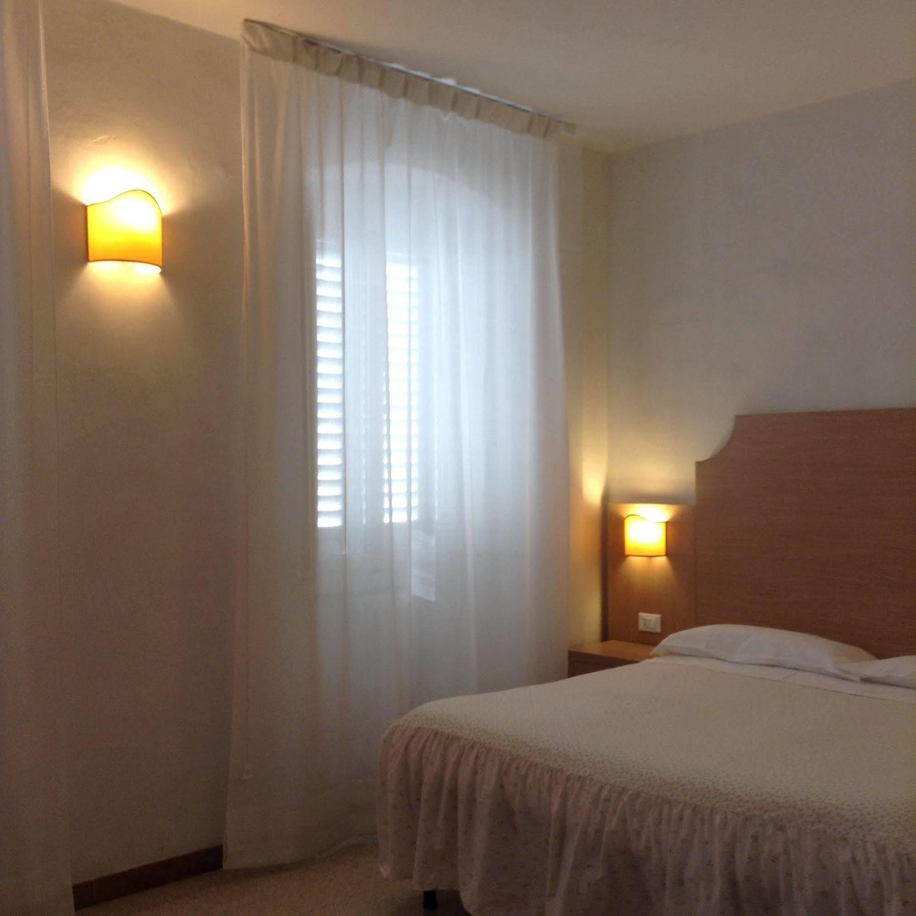 Albergo Giugni Prato  Exterior photo
